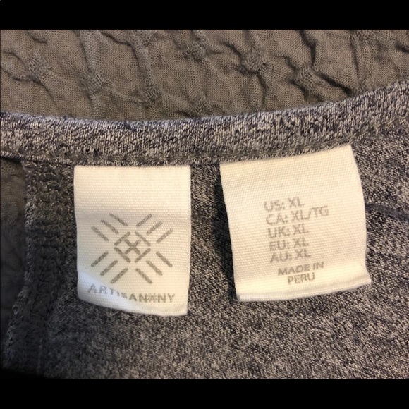 Lightweight Knit Top - Picture 3 of 4